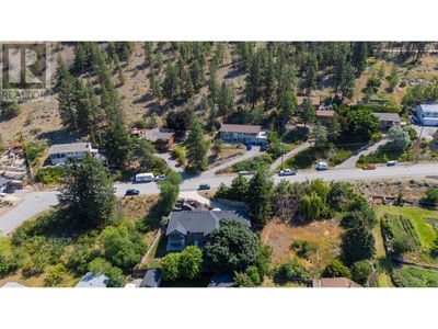 11014 Mountford Ave, House other with 6 bedrooms, 4 bathrooms and 4 parking in Summerland BC | Image 3