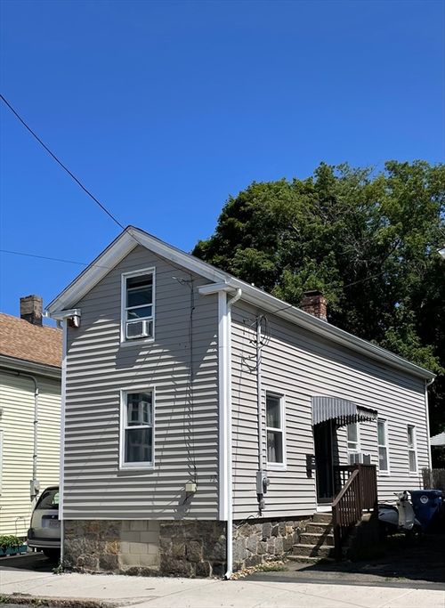 12 Webb St, Salem, MA, 01970-5245 | Card Image