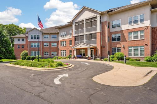 317-935 Ferndale St N, Maplewood, MN, 55119-4145 | Card Image