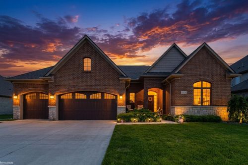 53130 Westwood Park Drive, Shelby Charter Township, MI, 48316 | Card Image
