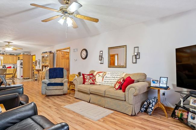 955 Livingston Boatdock Rd, House other with 2 bedrooms, 2 bathrooms and 4 parking in Allons TN | Image 6