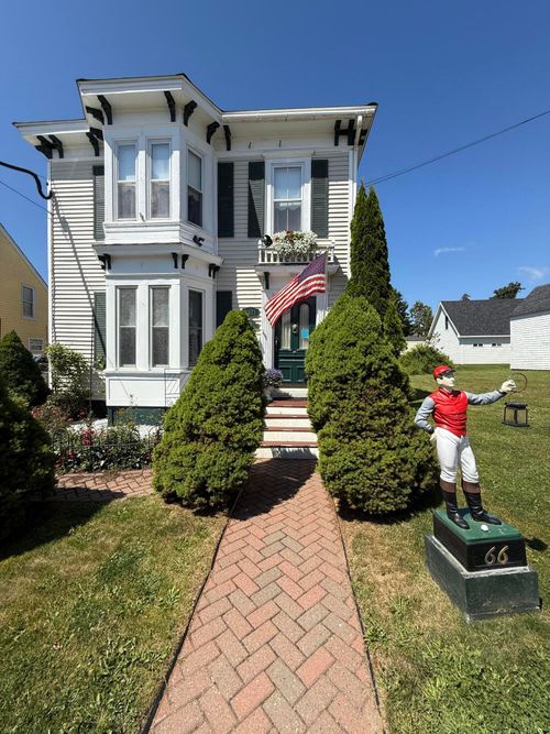 66 High Street, Eastport, ME, 04631 | Card Image