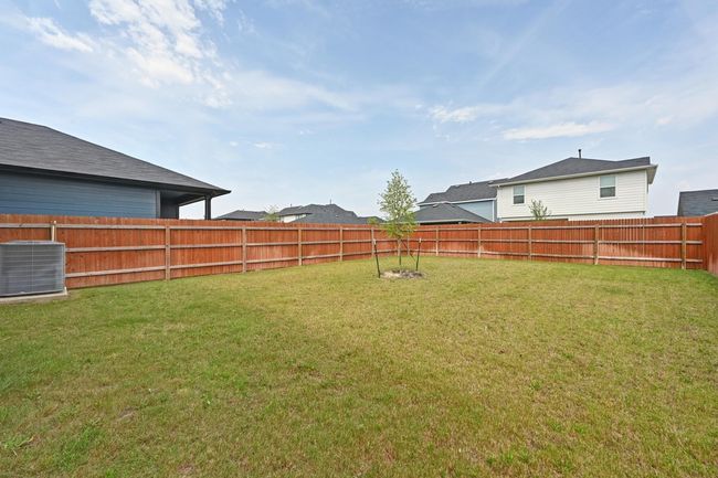 164 Frogmore Loop, House other with 4 bedrooms, 3 bathrooms and 2 parking in Uhland TX | Image 23