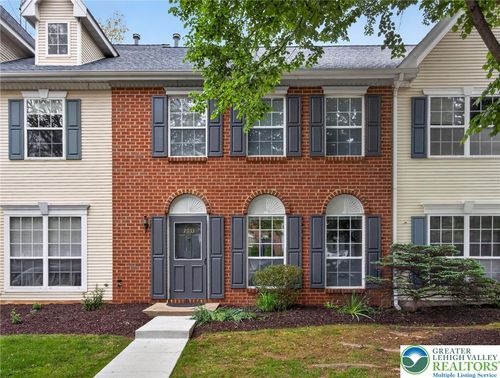 1953 Chancellor St, Hellertown, PA, 18055-2816 | Card Image