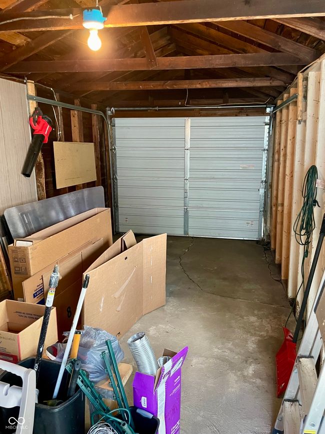 view of garage | Image 27