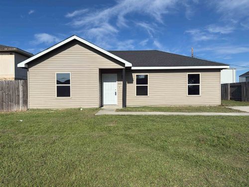 3615 Thomas Dr, Houma, LA, 70363-3833 | Card Image