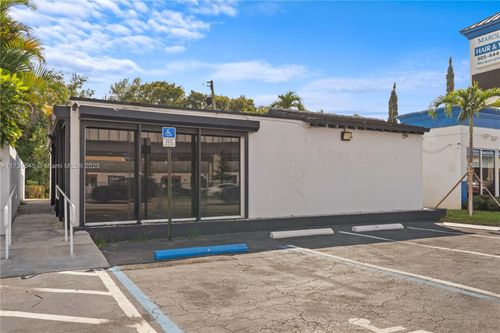 2550 S Dixie Hwy, MIAMI, FL, 33133-3137 | Card Image