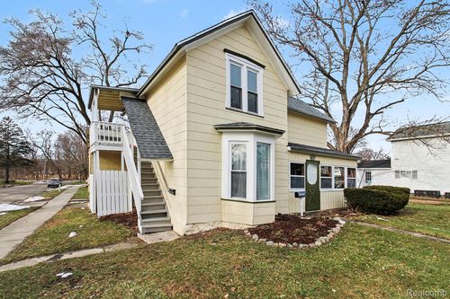 512 S Broad St, Holly, MI, 48442-1603 | Card Image