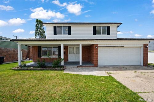 3528 Byrd Dr, Sterling Heights, MI, 48310-6108 | Card Image