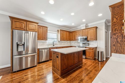 709 Cunningham Cir, TRUSSVILLE, AL, 35173-3265 | Card Image