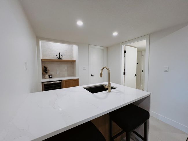 52 Patterson Cres Sw, House other with 5 bedrooms, 4 bathrooms and 4 parking in Calgary AB | Image 31