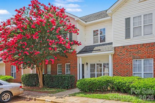 6414 Mallard View Ln, Charlotte, NC, 28269-5121 | Card Image