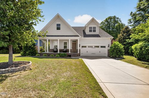 18 Heathgreen Dr, Clayton, NC, 27527-6105 | Card Image