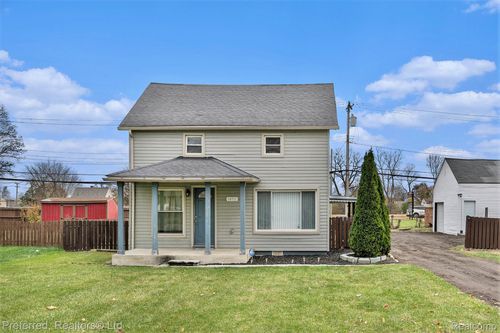 1473 Lillian St, Westland, MI, 48186-4973 | Card Image