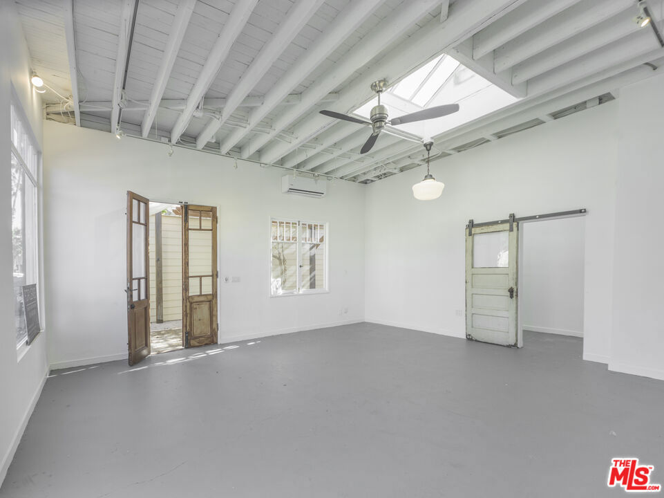 Commercial Lease in Venice