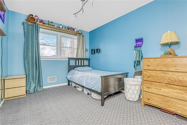 11 Rainbow Ct, House other with 6 bedrooms, 4 bathrooms and 1 parking in Spring Valley NY | Image 18