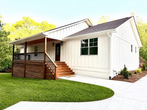 316 Big Raven Ln, Saluda, NC, 28773-8700 | Card Image