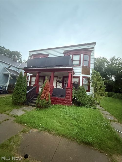 806 E 100th St, Cleveland, OH, 44108-2177 | Card Image