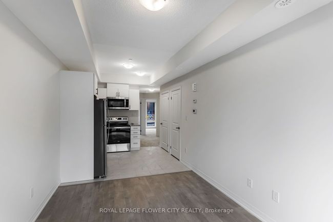 2 - 155 Tapscott Rd, Condo with 2 bedrooms, 1 bathrooms and null parking in Toronto ON | Image 13