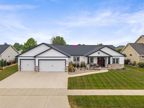 W5638 Hoelzel Way, HARRISON, WI, 54915 | Card Image