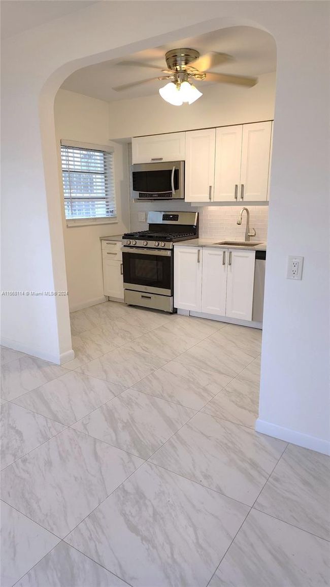 5 - 1053 Michigan Ave, Condo with 1 bedrooms, 1 bathrooms and null parking in Miami Beach FL | Image 6