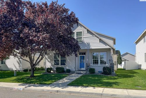 4612 Belgian Ln, Pasco, WA, 99301-6684 | Card Image
