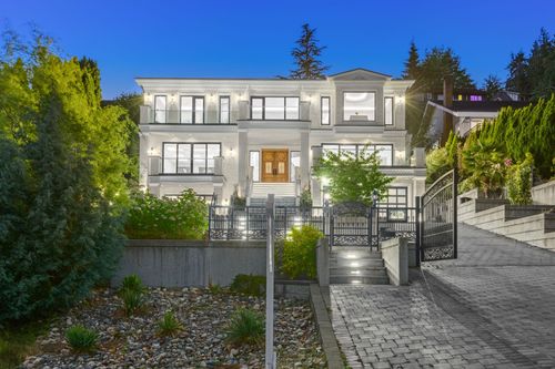 2185 Westhill Wynd, West Vancouver, BC, V7S2Z3 | Card Image