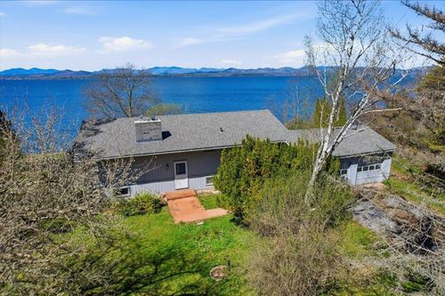 481 Hills Point Rd, Charlotte, VT, 05445-9690 | Card Image