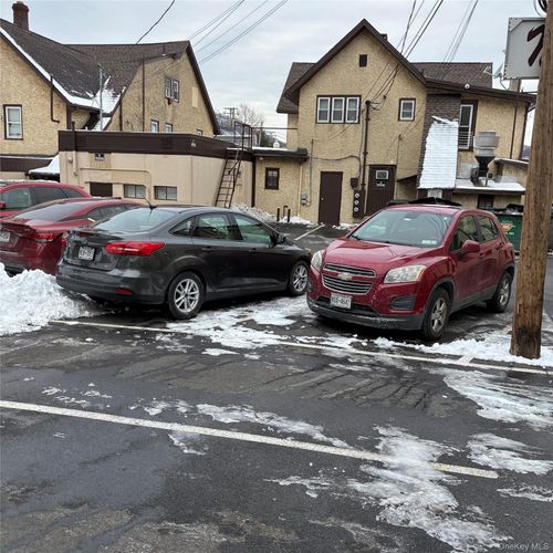 20-28 Chestnut St, Suffern, NY, 10901-5416 | Card Image