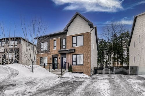 240 Rue Jordan, Mascouche, QC, J7L0H8 | Card Image