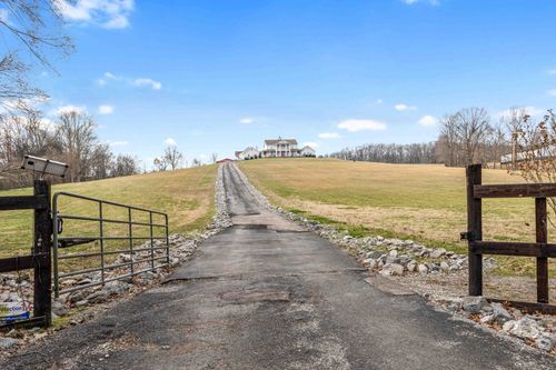 1103 Rogues Fork Rd, Bethpage, TN, 37022 | Card Image