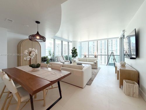 apt-2002-1331 Brickell Bay Dr, Miami, FL, 33131-3681 | Card Image
