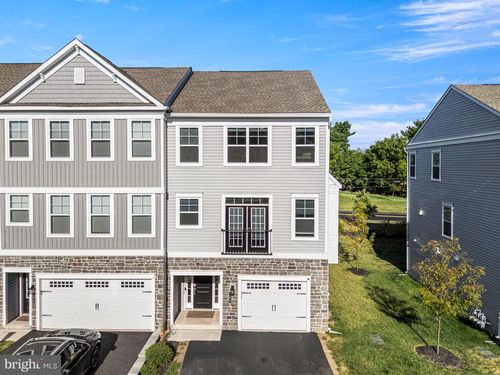 164 Larrabee Way, ROYERSFORD, PA, 19468-1318 | Card Image