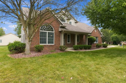 1902 Kentfield Way, Goshen, IN, 46526-5613 | Card Image
