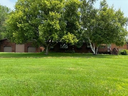 140 30th Ave Se, Maynard, MN, 56260-8129 | Card Image