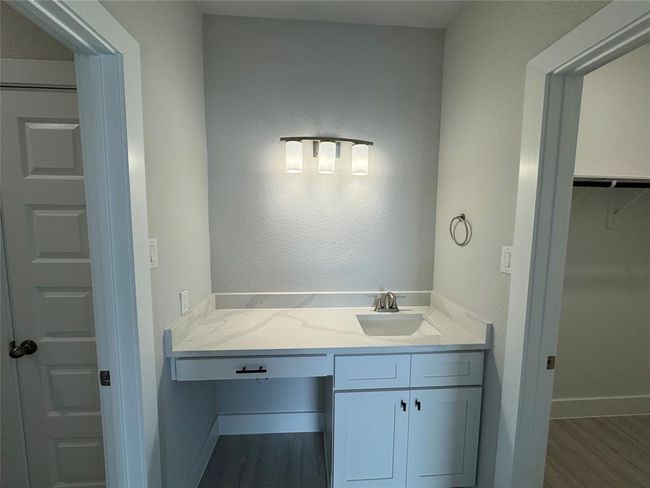 APT-134 - 9803 Club Creek Dr, Townhouse with 2 bedrooms, 2 bathrooms and null parking in Houston TX | Image 11