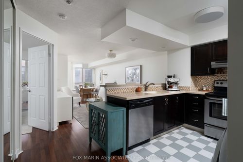 815-801 King St W, Toronto, ON, M5V3C9 | Card Image