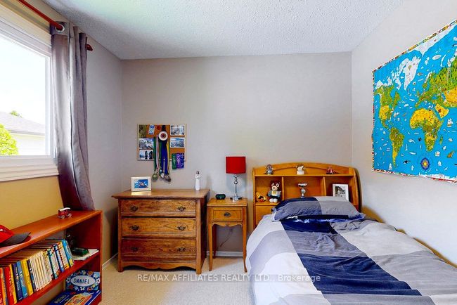 22 Red Maple Cres, House other with 3 bedrooms, 1 bathrooms and 2 parking in Gloucester ON | Image 26