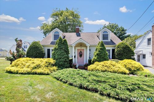 259 Pauline St, Stratford, CT, 06615-7532 | Card Image