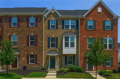 212 Amon St, Cranberry Twp, PA, 16066-2419 | Card Image