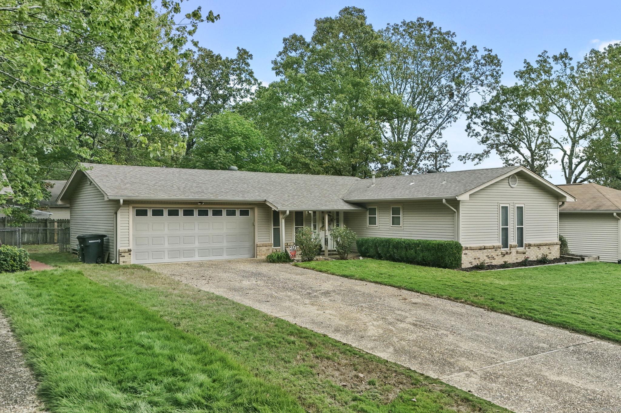 Summer Shade Ln, Sherwood, AR 72120