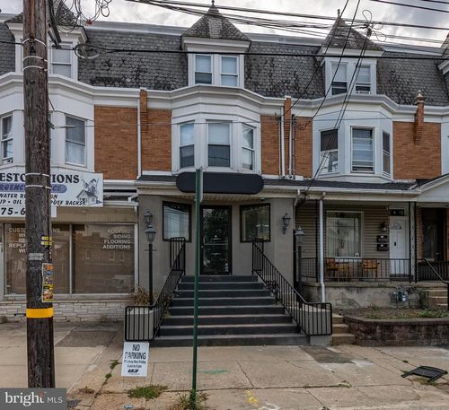 4 W Lancaster Ave, SHILLINGTON, PA, 19607-1856 | Card Image