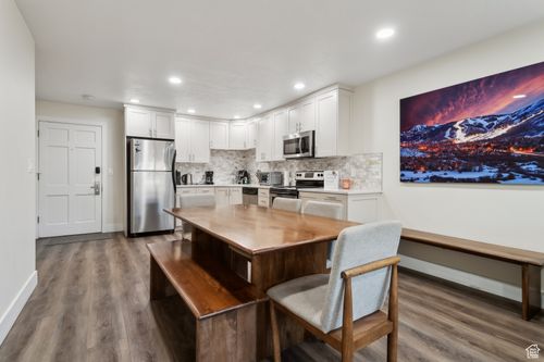 c52-220 Park Ave, Park City, UT, 84060 | Card Image