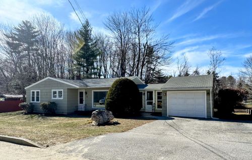 15 Moore Avenue, Auburn, ME, 04210 | Card Image