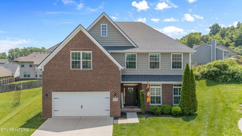 12432 Turkey Crossing Ln, Knoxville, TN, 37932-2382 | Card Image