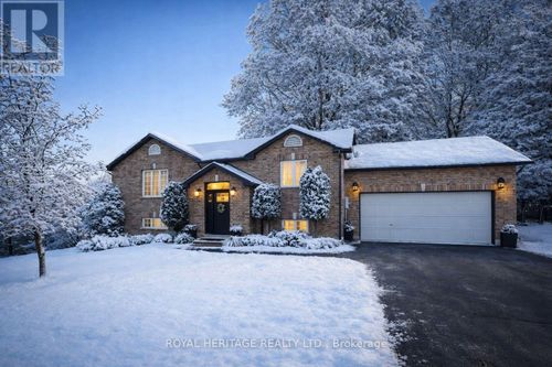 115 St Mary'S Crt, Grafton, ON, K0K2G0 | Card Image