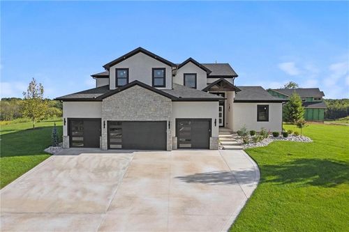 10213 Countryside Dr, Kansas City, KS, 66109 | Card Image