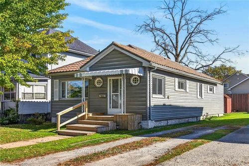 415 John Street, Haldimand, ON, N1A2R1 | Card Image