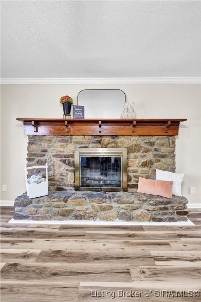 1801 Cliffwood Ct, Home with 4 bedrooms, 3 bathrooms and null parking in New Albany IN | Image 8