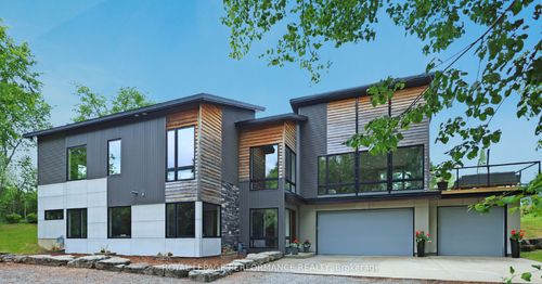 1141 Julia Crt, Dunrobin, ON, K0A1T0 | Card Image